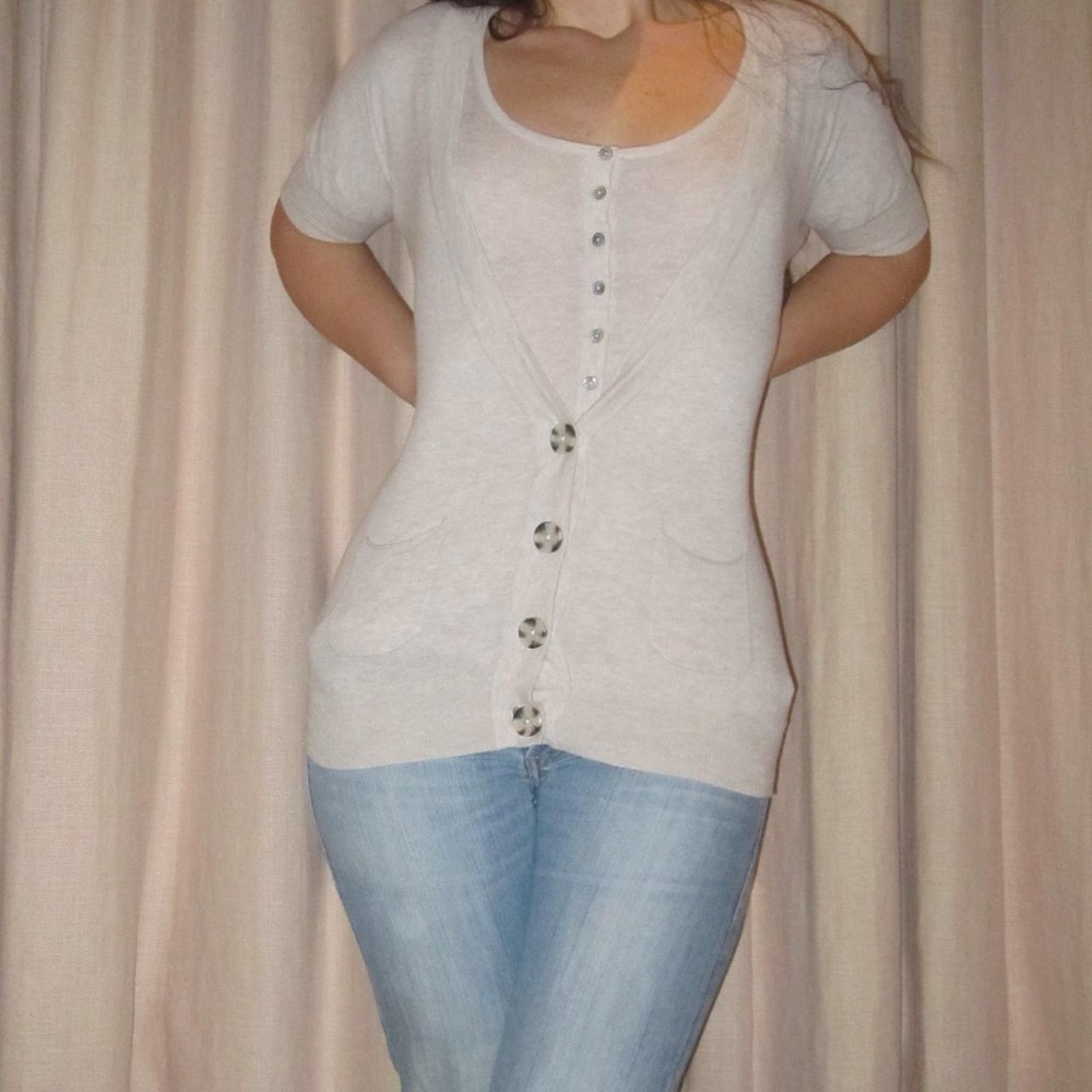 Beige Short Sleeve Cardigan layered henley early 2000s, rare